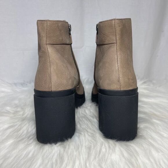 Eileen Fisher NWOT Kard Tan Nubuck Leather Ankle Booties Sz 8 - Picture 5 of 6